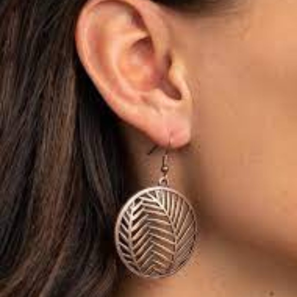 Paparazzi ♥ Palm Perfection - Copper ♥ Earrings